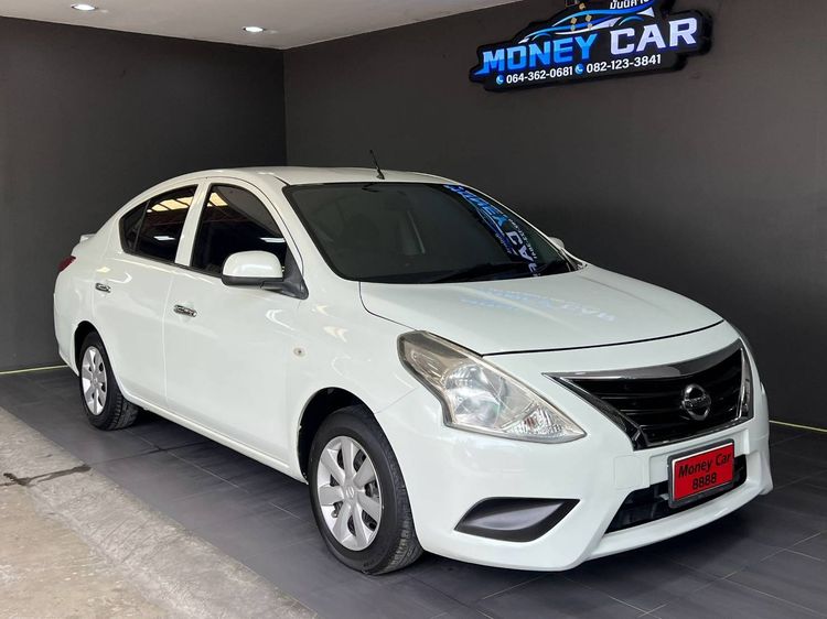 รถ Nissan Almera 1.2 E Sportech สี ขาว