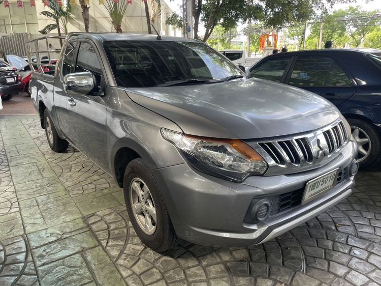 รถ Mitsubishi Triton 2.4 GLX สี เทา