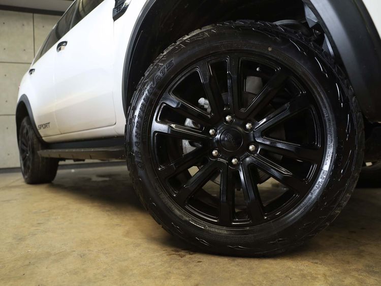 Ford Everest 2023 2.0 Titanium Sport Utility-car ดีเซล ไม่ติดแก๊ส เกียร์อัตโนมัติ ขาว รูปที่ 4