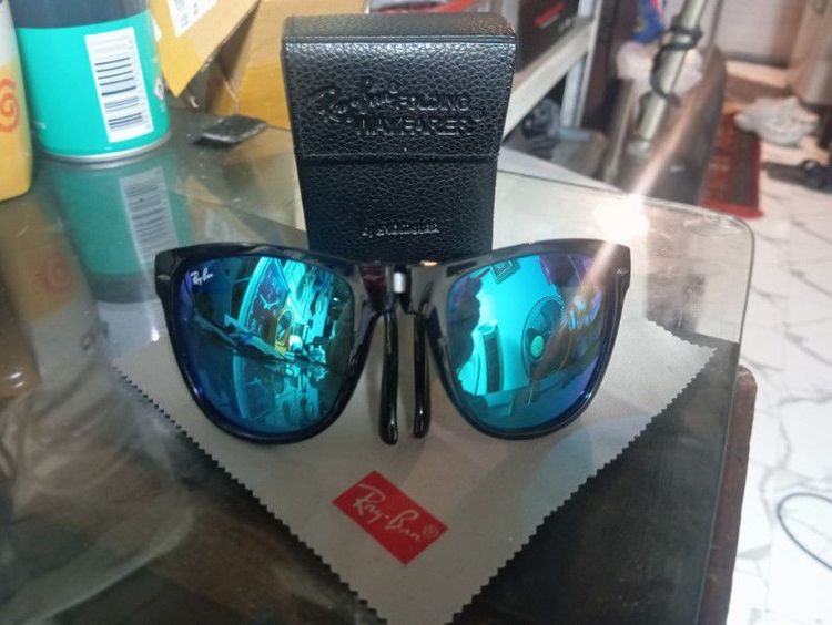 แว่น Ray Ban Wayfater Folding พับได้ รุ่นRB4105 ขนาด 54/18 สีเลนส์เป็นเลนส์ปรอทฟ้า สภาพใหม่ไร้ตำหนิ อุปกรณ์มีตามรูป รูปที่ 6
