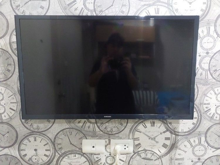 อื่นๆ Samsung Smart TV 32 นิ้ว (ติดผนัง)