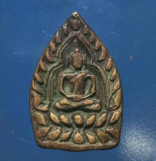 เจ้าสัวเนื้อทองเหลืองทองผสมหลวงพ่อบุญวัดกลางบางแก้ว