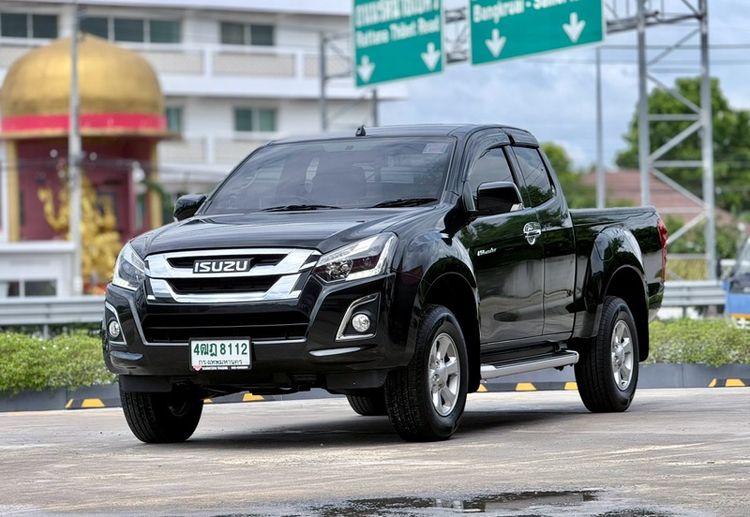 รถ Isuzu D-MAX 1.9 Hi-Lander L สี ดำ