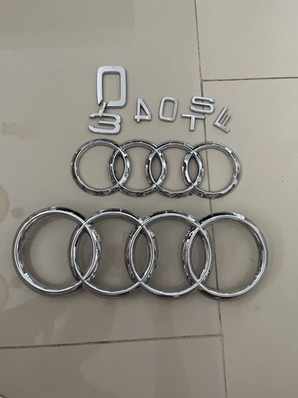Audi Q3 badge