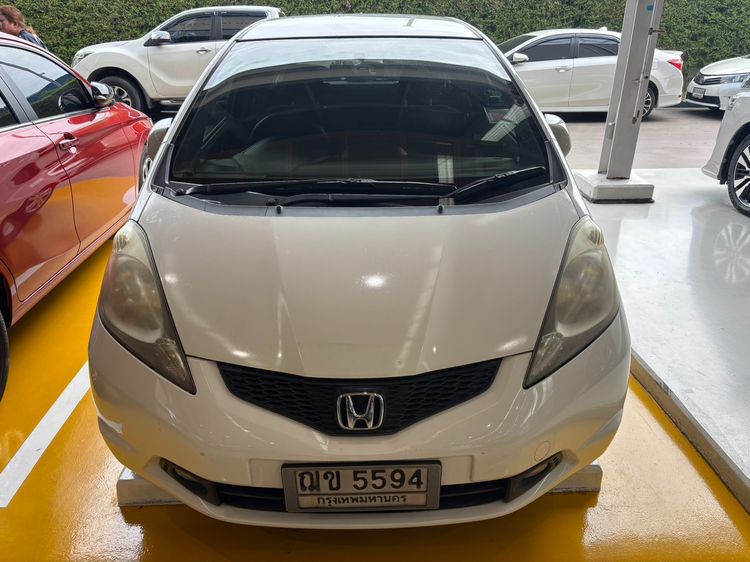 Honda Jazz 2008 1.5 V Sedan เบนซิน ไม่ติดแก๊ส เกียร์อัตโนมัติ ขาว รูปที่ 2