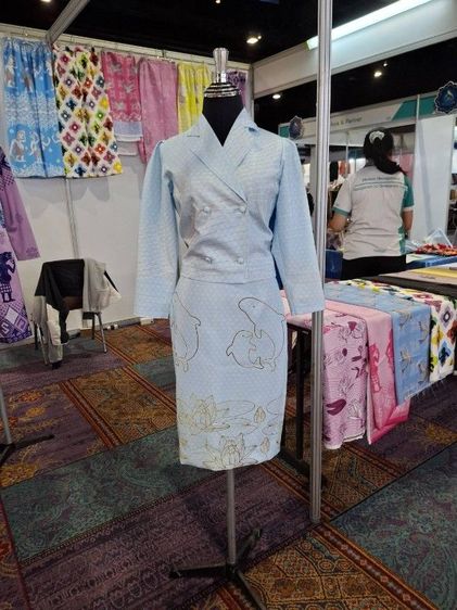 ชุดสีฟ้าวันแม่ 1,590บาท ฟรีค่าส่งทั่วประเทศ รูปที่ 2