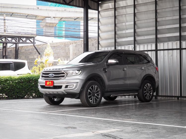 รถ Ford Everest 2.0 Titanium Plus 4WD สี เทา