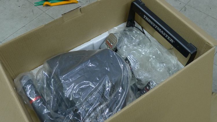 Thrustmaster T500RS จอยพวงมาลัยขับรถ รูปที่ 4
