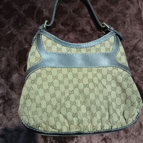 กระเป๋าGucci GG Canvas Buckle Hobo Bag รูปที่ 2