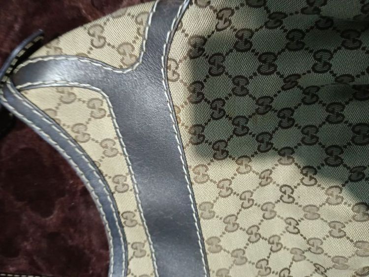 กระเป๋าGucci GG Canvas Buckle Hobo Bag รูปที่ 10