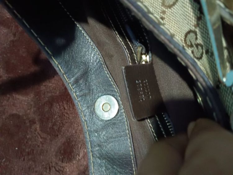 กระเป๋าGucci GG Canvas Buckle Hobo Bag รูปที่ 5