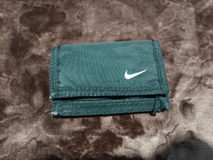 กระเป๋าสตางค์ Nike