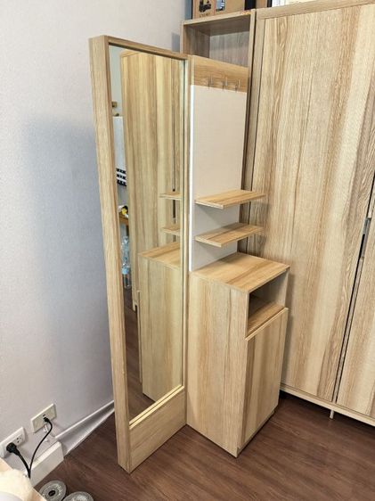 โต๊ะเครื่องแป้งแบบยืน มือสอง (ตู้เอนกประสงค์) แบรนด์ Koncept Furniture (คอนเซ็ปต์ เฟอร์นิเจอร์) สวย มารับสินค้าเอง รูปที่ 4