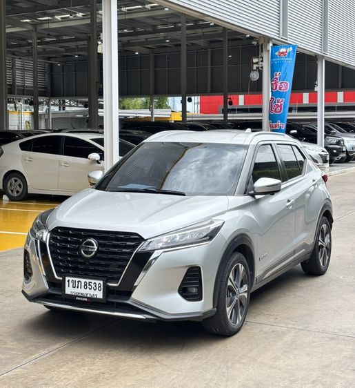 Nissan Kicks 2021 1.2 V Sedan ไฮบริด เกียร์อัตโนมัติ บรอนซ์เงิน รูปที่ 2