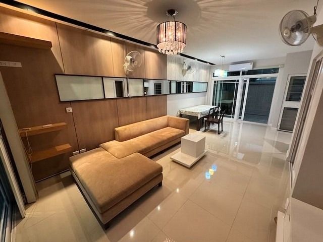 Land and Houses มีบางส่วน P748 ให้เช่าทาวน์โฮม 3 ชั้น โครงการ The Terrace Ladprao 71 เดอะเทอเรส ลาดพร้าว 71 นาคนิวาส 48 