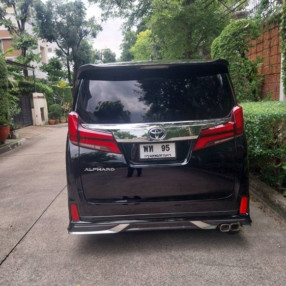 รถ Toyota Alphard 2.4 V สี ดำ