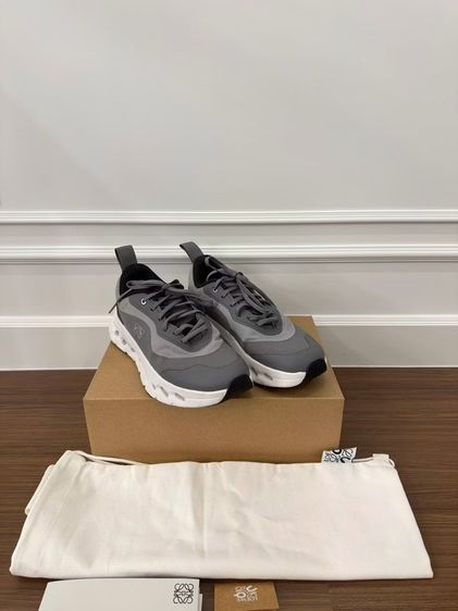 รองเท้าวิ่ง อื่นๆ ผู้หญิง เทา Loewe x On Running Cloudtilt 2.0 Grey (Women's) Y24