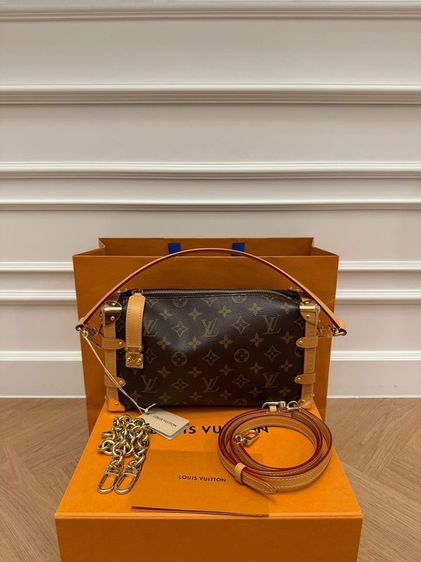 LV Side Trunk MM East West Y26รุ่นใหม่ล่าสุด