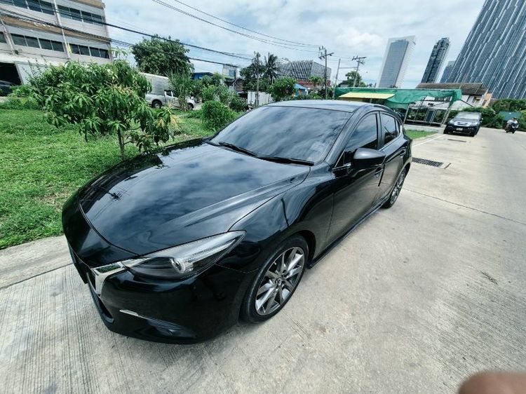 Mazda Mazda3 2017 2.0 S Sedan เบนซิน ไม่ติดแก๊ส เกียร์อัตโนมัติ ดำ รูปที่ 2
