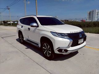 รถครอบครัว สภาพดี MITSUBISHI PAJERO GT 2.4 2WD