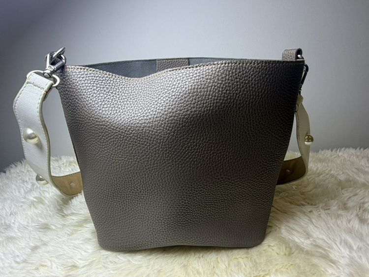 ✨ [แท้ 100%] กระเป๋า FIND KAPOOR Pingo Bag สี Taupe รูปที่ 5