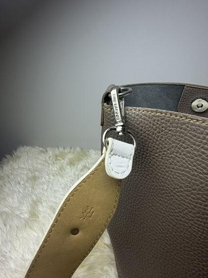 ✨ [แท้ 100%] กระเป๋า FIND KAPOOR Pingo Bag สี Taupe รูปที่ 2