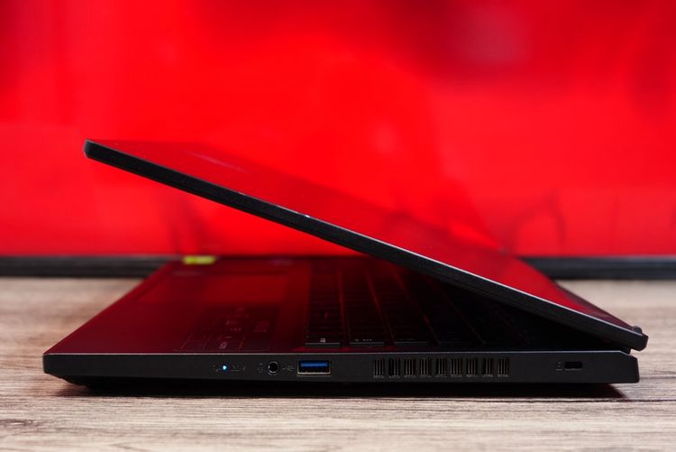 Acer Nitro V15 i5-13420H RAM16 RTX4060(8GB) SSD512 จอ15.6 144Hz FHD สเปคสูงจัดเต็ม คีย์บอร์ดไฟสีขาว ดีไซน์สวยดูเท่ ประกันศูนย์2027 ขายเพียง  รูปที่ 6