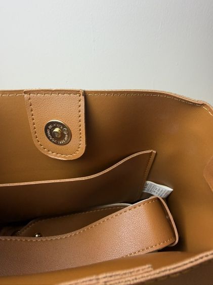 👜 [มือสองสภาพสวย] กระเป๋าสะพายไหล่ DIBLANO Bucket Bag - สี Tan รูปที่ 4