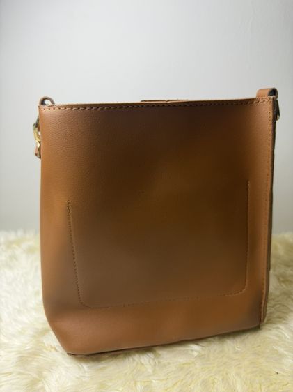 👜 [มือสองสภาพสวย] กระเป๋าสะพายไหล่ DIBLANO Bucket Bag - สี Tan รูปที่ 2
