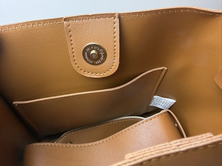 👜 [มือสองสภาพสวย] กระเป๋าสะพายไหล่ DIBLANO Bucket Bag - สี Tan รูปที่ 3