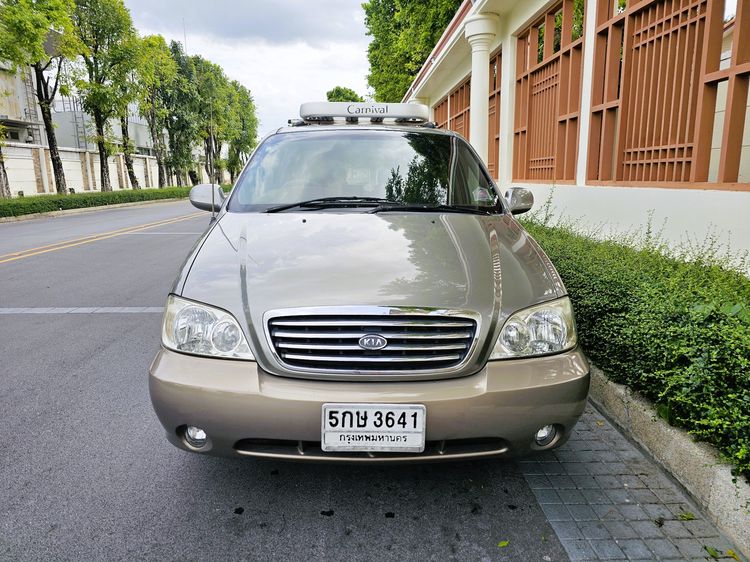 Kia Carnival 2005 2.4 GS Utility-car เบนซิน LPG เกียร์อัตโนมัติ เทา รูปที่ 2