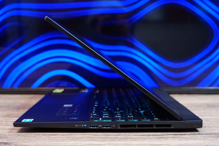 Acer Predator Helios Neo 16S AI IntelCoreUltra7-255HX RTX5060(8GB) Ram16 SSD512 จอ16 QHD+ OLED 240Hz จอสวยสีตรง สเปคสูงจัดเต็ม คีย์บอร์ดไฟRG รูปที่ 6