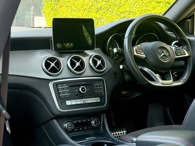 Mercedes-Benz CLA-Class 2018 CLA250 AMG Sedan เบนซิน ไม่ติดแก๊ส เกียร์อัตโนมัติ เทา รูปที่ 4