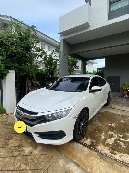 รถ Honda Civic 1.8 E i-VTEC สี ขาว