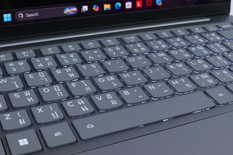 LENOVO YOGA SLIM 7 Core Ultra 5 325 RAM32.1TB รูปที่ 4