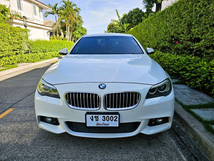 BMW Series 5 2015 520d Sedan ดีเซล ไม่ติดแก๊ส เกียร์อัตโนมัติ ขาว รูปที่ 2