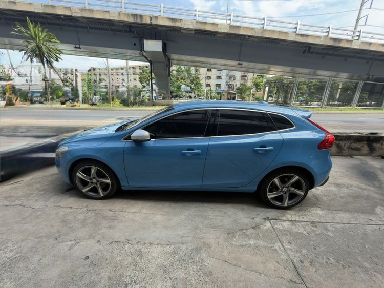 Volvo V40 2014 2.0 T5 R-Limited Sedan เบนซิน ไม่ติดแก๊ส เกียร์อัตโนมัติ ฟ้า รูปที่ 4