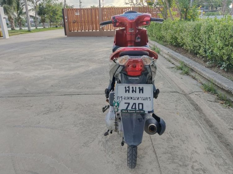 click 110 ปี2011 รูปที่ 6