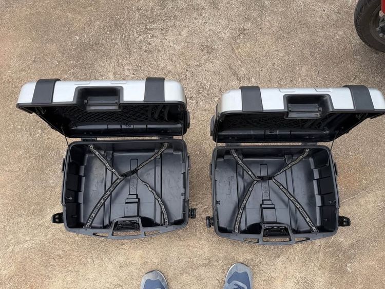 2 rear moto box GIVI trekker รูปที่ 4