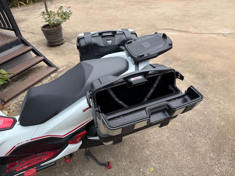 2 rear moto box GIVI trekker รูปที่ 7