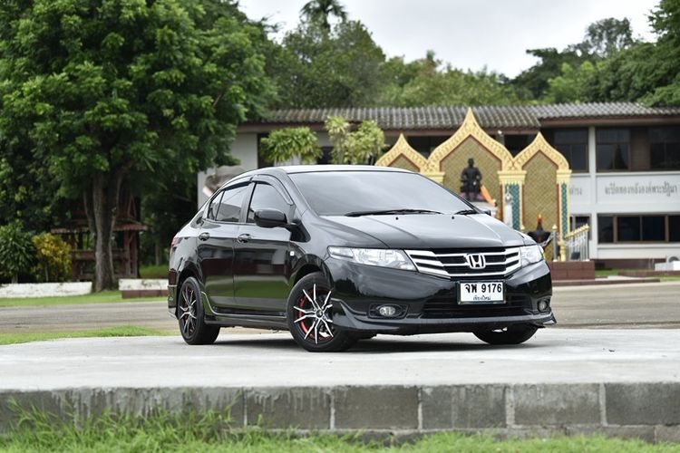 Honda City 2013 1.5 S i-VTEC Sedan เบนซิน ไม่ติดแก๊ส เกียร์อัตโนมัติ ดำ