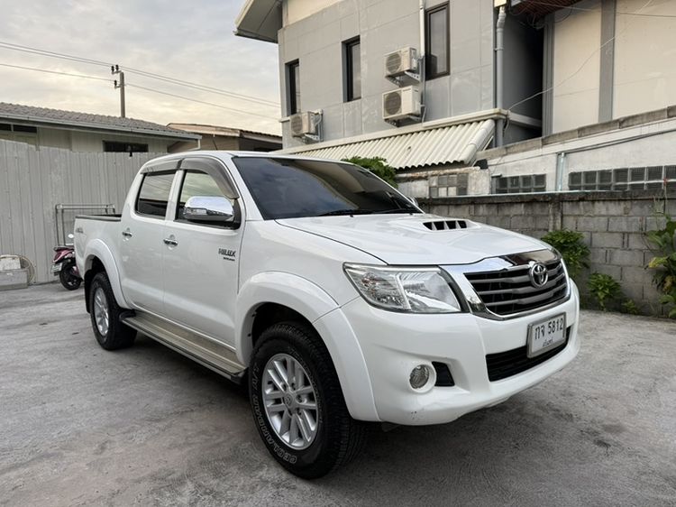 รถ Toyota Hilux Vigo Champ Smart Cab 2.5 G VNT สี ขาว