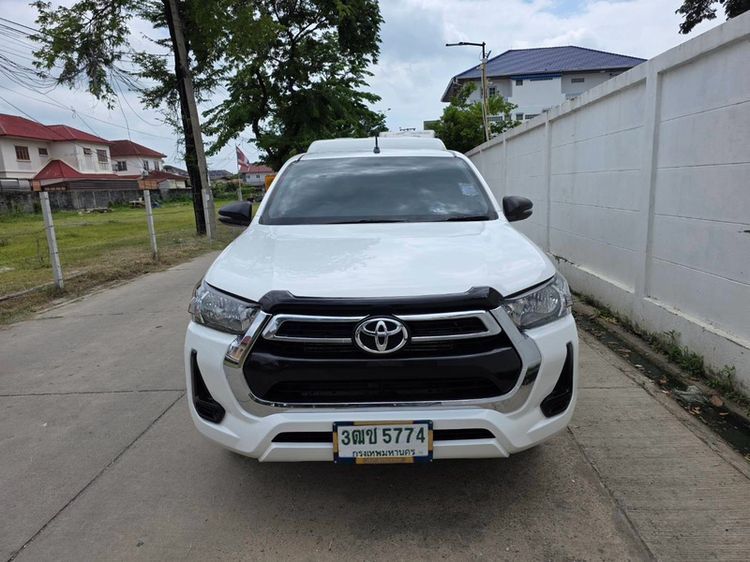 รถ Toyota Hilux Revo 2.4 Entry สี ขาว