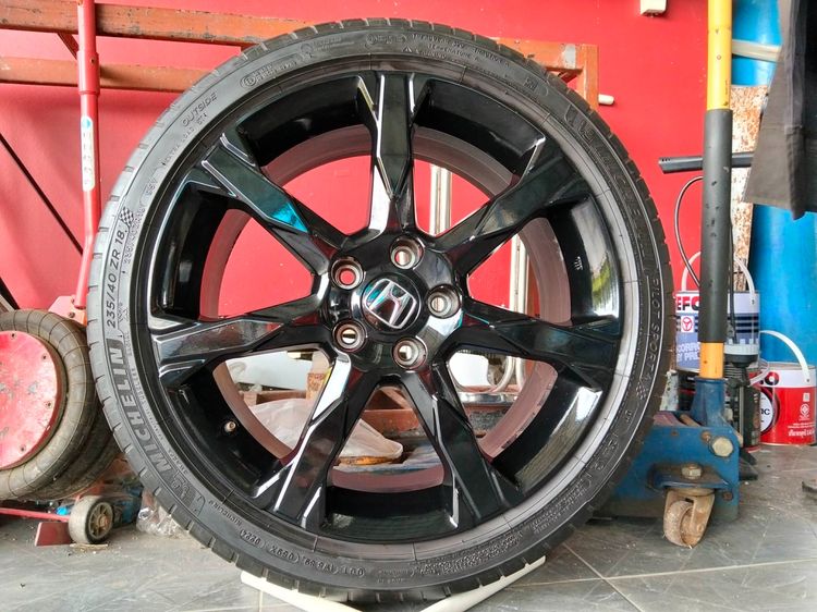 แม็กฮอนด้า ขอบ18 พร้อมยางมิชลิน 235 40 18 ปี24 ยางสวยทุกเส้นตามรูป ใส่ civic รูปที่ 2