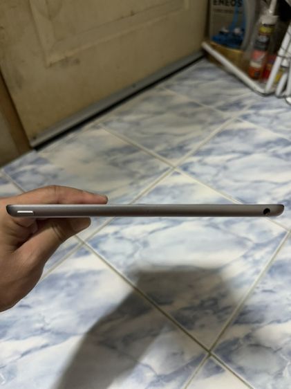 ขาย/แลก/เทิร์น IPad Gen 6 128gb เครื่องศูนย์ไทยแท้ สภาพสวยๆ การใช้งานปกติ พร้อมใช้งานเลยครับผม รูปที่ 7
