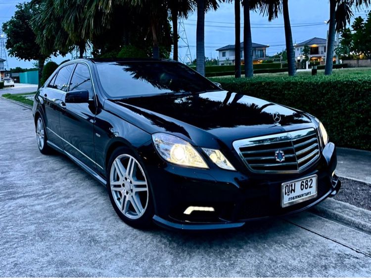 Mercedes-Benz E-Class 2011 E200 CGI Sedan เบนซิน ไม่ติดแก๊ส เกียร์อัตโนมัติ ดำ รูปที่ 3