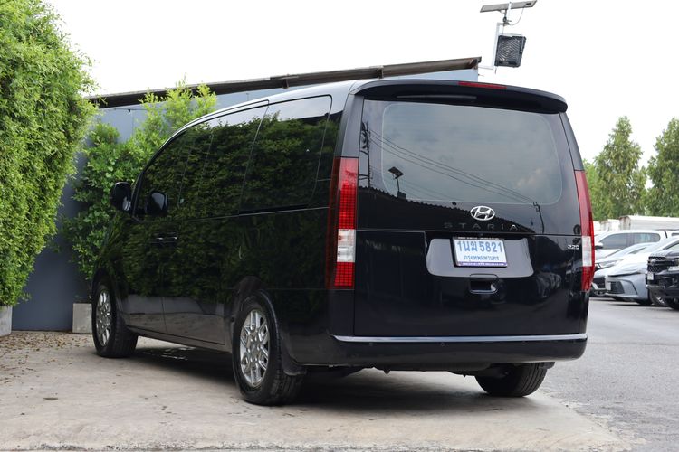 Hyundai Staria 2021 2.2 S Van ดีเซล ไม่ติดแก๊ส เกียร์อัตโนมัติ ดำ รูปที่ 4