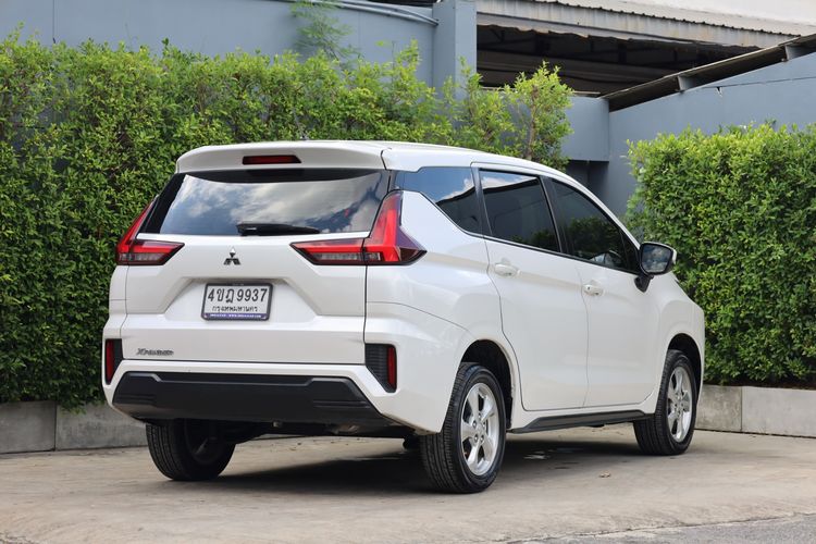 Mitsubishi Xpander 2022 1.5 GLS LTD Utility-car เบนซิน ไม่ติดแก๊ส เกียร์อัตโนมัติ ขาว รูปที่ 4