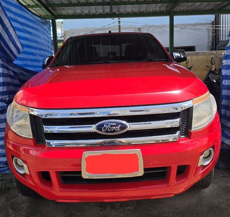 รถ Ford Ranger 2.2 Hi-Rider XLT สี แดง
