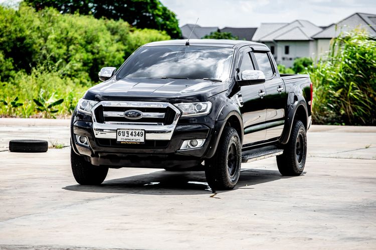 รถ Ford Ranger 2.2 Hi-Rider XLT สี ดำ